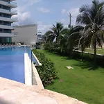 Moderno Apto Con Vista Al Mar